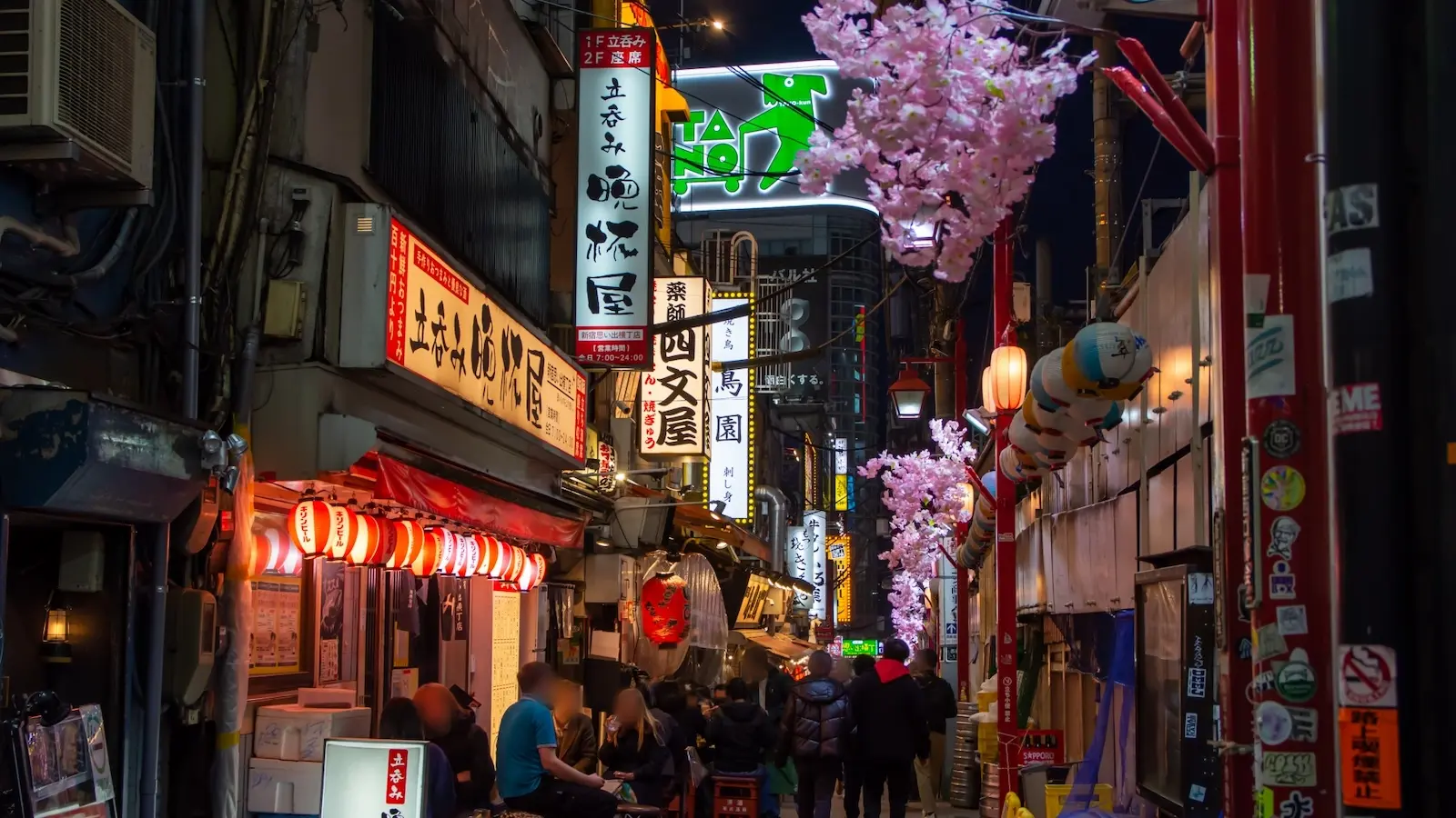 駅前立地と住宅街立地の違い｜飲食店はどちらが儲かる？